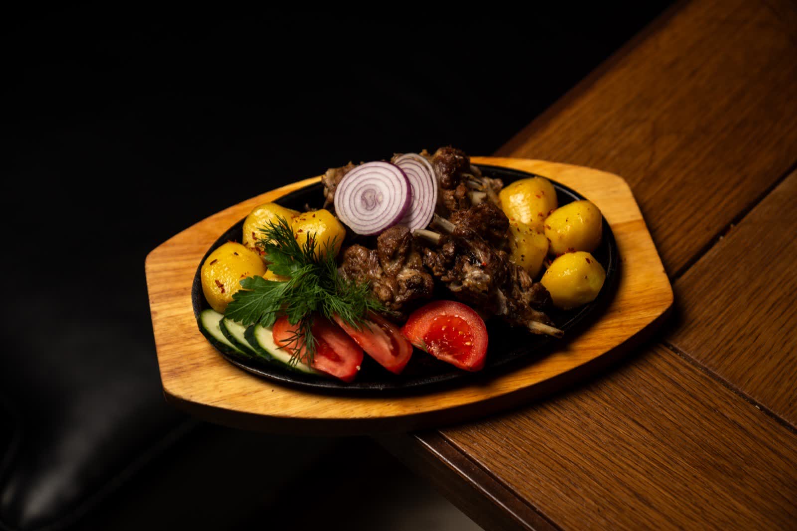 Мясное ассорти на огне